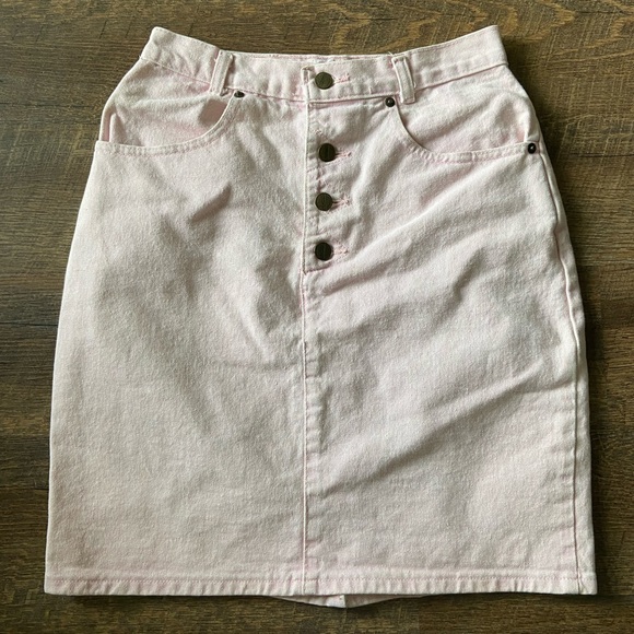 (CLOSET CLOSING FINAL SALE) Vintage Pink Denim Button Skirt - Picture 3 of 7